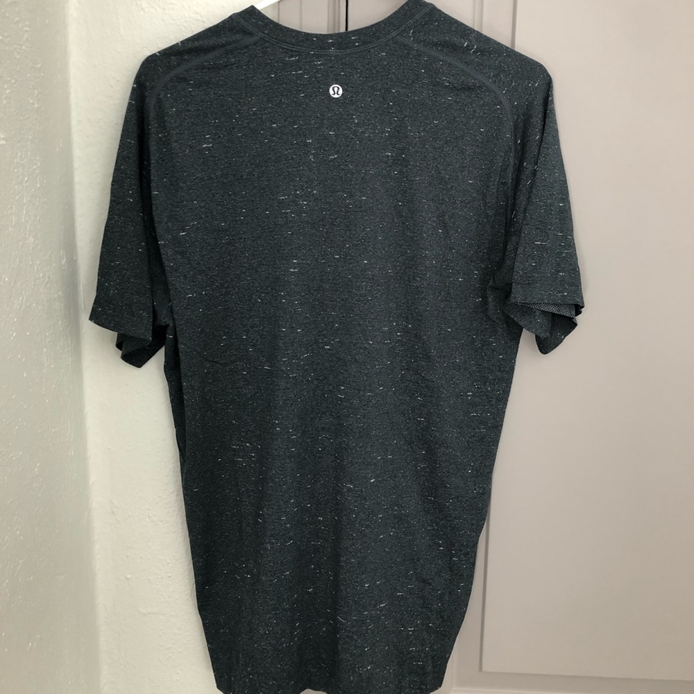 Lulu lemon shirt